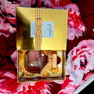 Last one 😱 Gingham Gold Huge bottle